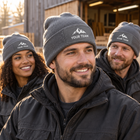 Beanie mit Logo – team – illustratives Designbeispiel